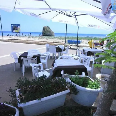 L' Isola Della Fanciulla 3*
