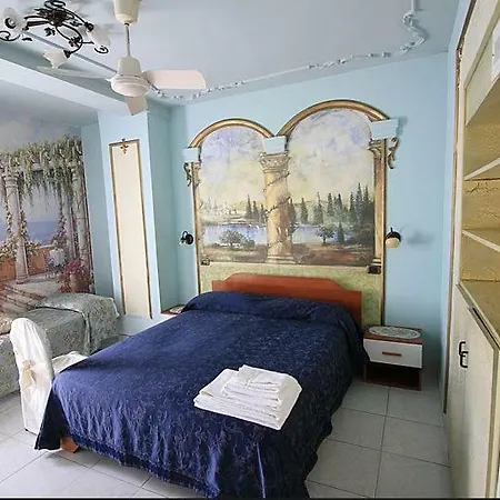 L' Isola Della Fanciulla Hotel 3*